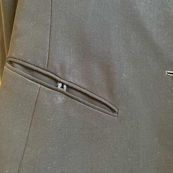 Vintage Donna Karan Blazer - Picture 3 of 9